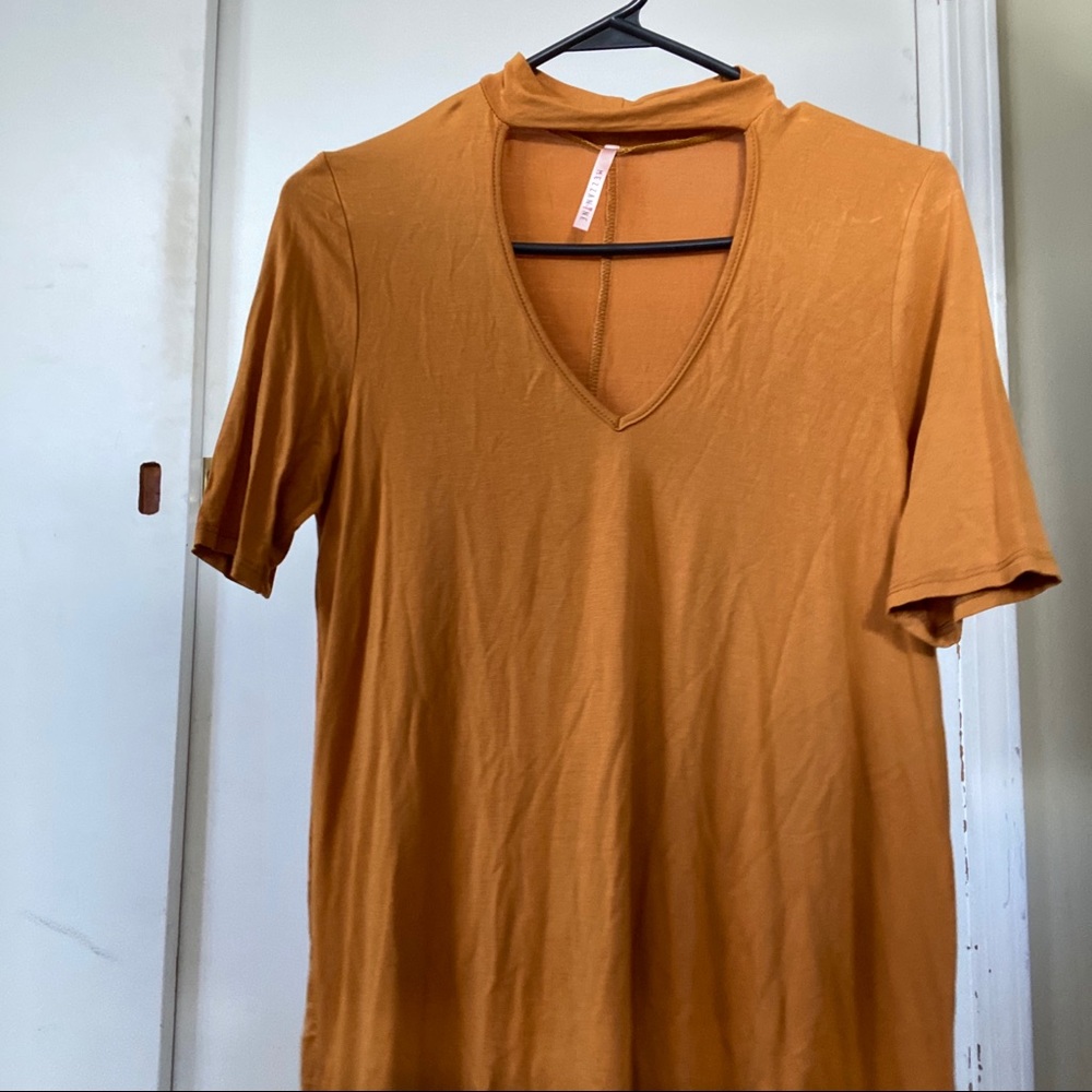 Mustard top